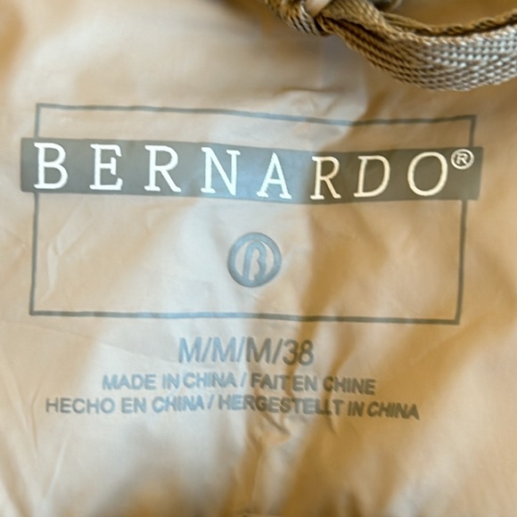 BERNARDO Jacket - Picture 9 of 15